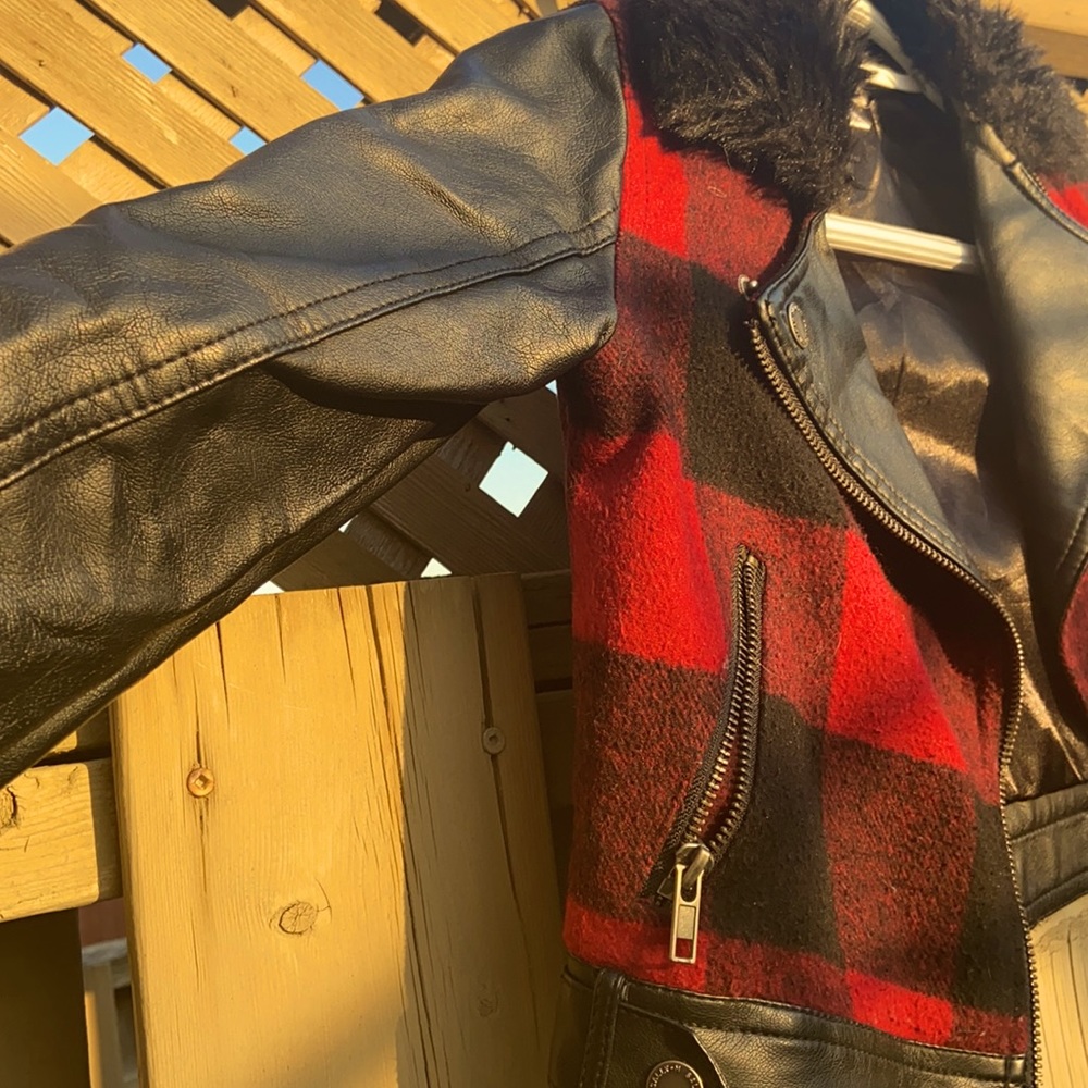 jacket - Picture 3 of 5